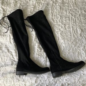 Long thigh black boots